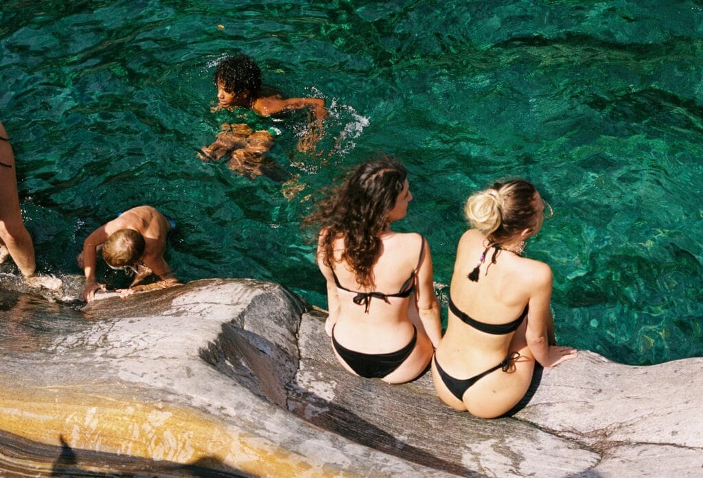 Top 9 Different Types of Swimsuits for Ladies 1 Top 9 Different Types of Swimsuits for Ladies