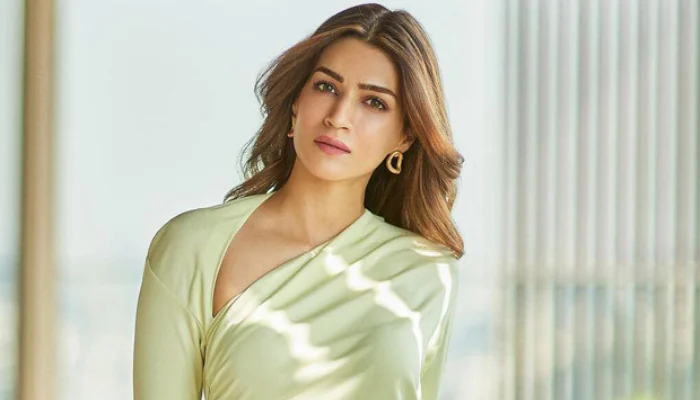 Top 10 Bollywood Actors Who Don’t Know How to Swim