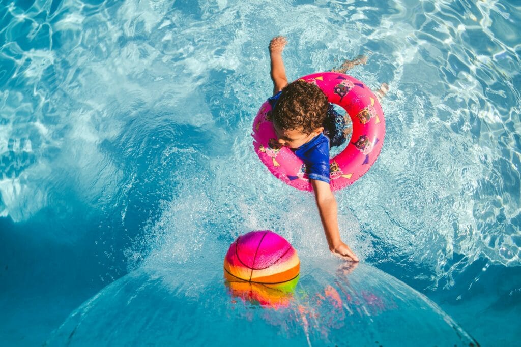 What Is a Kiddie Swimming Pool